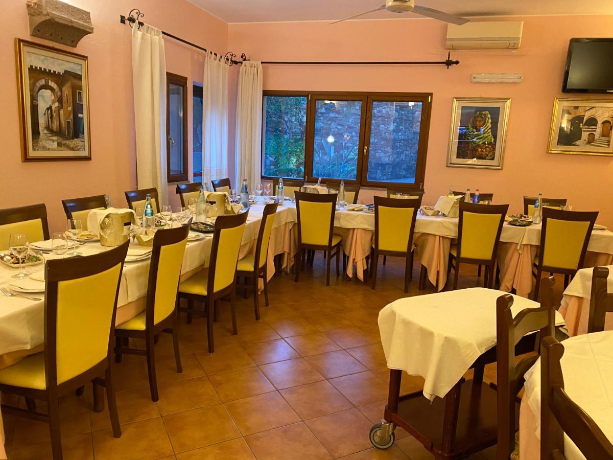 Il Castello Hotel Вилапуцу Екстериор снимка